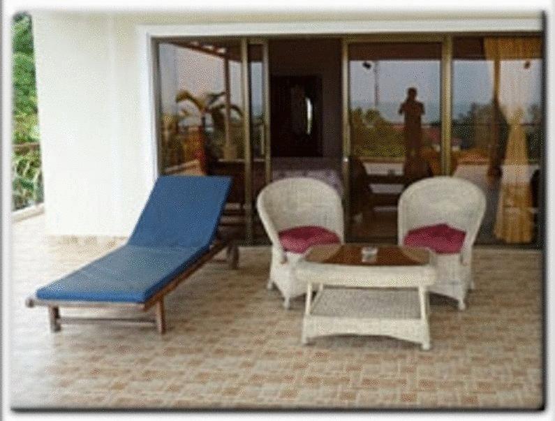Golden Rooster Hotel Sihanoukville Rum bild