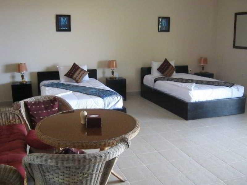 Golden Rooster Hotel Sihanoukville Rum bild